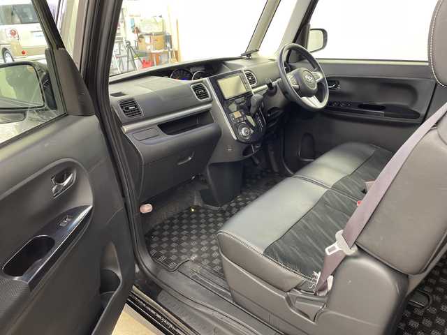 ダイハツ タント カスタム X トップED SA Ⅲ 兵庫県 2017(平29)年 6.1万km ブラックマイカメタリック ・社外ナビ/TV/USB/CD/AM/FM/・バックカメラ/・スマートアシストIII/・衝突回避支援ブレーキ機能/・衝突警報機能/・誤発進抑制制御機能/・ブレーキ制御付誤発進抑制機能/・車線逸脱警報/・路側逸脱抑制機能/・ふらつき警報/・先行車発進お知らせ機能/・オートハイビーム/・片側パワースライドドア/・ステアリングスイッチ/・ファブリック＋ソフトレザー調シート/・社外16インチアルミホイール/・LEDヘッドライト/・フォグランプ/・ETC/・前方ドライブレコーダー/・スマートキー/・取扱説明書/・保証書