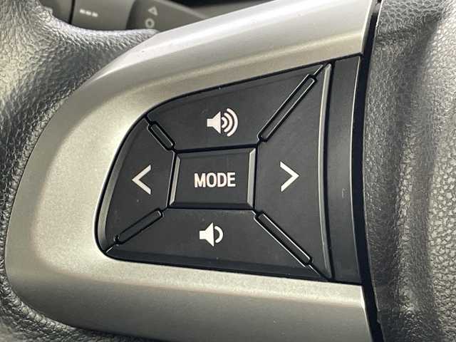 ダイハツ タント カスタム X トップED SA Ⅲ 兵庫県 2017(平29)年 6.1万km ブラックマイカメタリック ・社外ナビ/TV/USB/CD/AM/FM/・バックカメラ/・スマートアシストIII/・衝突回避支援ブレーキ機能/・衝突警報機能/・誤発進抑制制御機能/・ブレーキ制御付誤発進抑制機能/・車線逸脱警報/・路側逸脱抑制機能/・ふらつき警報/・先行車発進お知らせ機能/・オートハイビーム/・片側パワースライドドア/・ステアリングスイッチ/・ファブリック＋ソフトレザー調シート/・社外16インチアルミホイール/・LEDヘッドライト/・フォグランプ/・ETC/・前方ドライブレコーダー/・スマートキー/・取扱説明書/・保証書