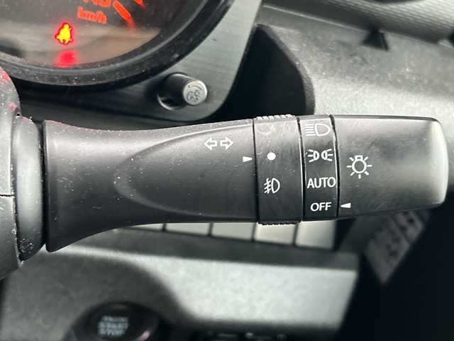 スズキ ジムニー XC 山口県 2020(令2)年 6.5万km ジャングルグリーン 社外ナビ　/　・Ｂｌｕｅｔｏｏｔｈ　/　・バックカメラ　/　・ＳＤ　/　・ＵＳＢ　/　・フルセグＴＶ　/ドライブレコーダー　　/クルコン　/Ｐｉｏｎｅｅｒスピーカー　/シートヒーター　/純正１６インチＡＷ　/レーンキープアシスト　/純正フロアマット/ルーフレール