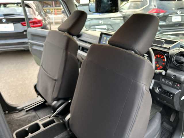 スズキ ジムニー XC 山口県 2020(令2)年 6.5万km ジャングルグリーン 社外ナビ　/　・Ｂｌｕｅｔｏｏｔｈ　/　・バックカメラ　/　・ＳＤ　/　・ＵＳＢ　/　・フルセグＴＶ　/ドライブレコーダー　　/クルコン　/Ｐｉｏｎｅｅｒスピーカー　/シートヒーター　/純正１６インチＡＷ　/レーンキープアシスト　/純正フロアマット/ルーフレール