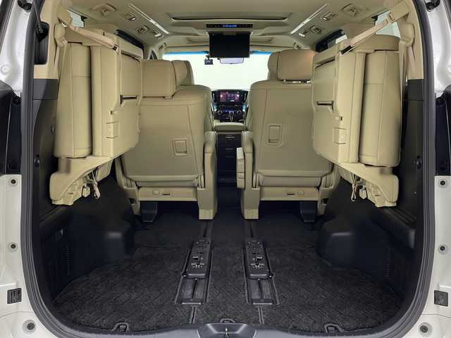 トヨタ アルファードハイブリット G Fパッケージ 大阪府 2023(令5)年 4.6万km ホワイトパールクリスタルシャイン ツインムーンルーフ/１２．１型後席モニター/純正９型ＤＡナビ/デジタルミラー/バックカメラ/ドライブレコーダー/ETC/ＴｏｙｏｔａＳａｆｅｔｙＳｅｎｓｅ/・プリクラッシュセーフティ/・レーントレーシングアシスト/・レーダークルーズコントロール/・ロードサインアシスト/・アダプティブハイビームシステム/ブラインドスポットモニター/パワーバックドア/両側パワースライドドア/メモリシート/シートヒーター/シートクーラー/ステアリングヒーター/パワーシート/純正AW/スペアキー/純正フロアマット