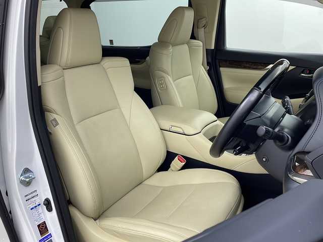 トヨタ アルファードハイブリット G Fパッケージ 大阪府 2023(令5)年 4.6万km ホワイトパールクリスタルシャイン ツインムーンルーフ/１２．１型後席モニター/純正９型ＤＡナビ/デジタルミラー/バックカメラ/ドライブレコーダー/ETC/ＴｏｙｏｔａＳａｆｅｔｙＳｅｎｓｅ/・プリクラッシュセーフティ/・レーントレーシングアシスト/・レーダークルーズコントロール/・ロードサインアシスト/・アダプティブハイビームシステム/ブラインドスポットモニター/パワーバックドア/両側パワースライドドア/メモリシート/シートヒーター/シートクーラー/ステアリングヒーター/パワーシート/純正AW/スペアキー/純正フロアマット