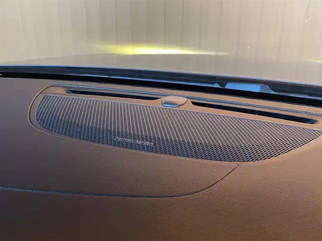 ボルボ Ｖ６０ T5 インスクリプション 愛知県 2018(平30)年 3.6万km デニムブルーメタリック ・アダプティブクルーズコントロール/・純正ＨＤＤナビ／ＵＳＢ／Ｂｌｕｅｔｏｏｔｈ／ＣＤ／ＤＶＤ／ＡｐｐｌｅＣａｒＰｌａｙ/・全方位カメラ/・白革シート／シートヒーター/・社外前後ドライブレコーダー/・フルセグ/・ETC/・純正19AW/・パーキングアシスト/・アイドリングストップ/・スマートキー/・スペアキー/・パワーシート/・レーンキープアシスト/・オートライト/・LEDライト/・自動駐車/・保証書