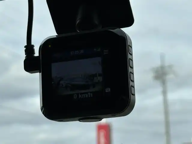 ダイハツ タフト X 群馬県 2021(令3)年 3.8万km サンドベージュメタリック スマートアシスト/社外ナビ/　　・ワンセグTV/　　・AM/FM/　　・CD・BT/スカイルーフ/ドライブレコーダー/オートブレーキホールド/ステアリングスイッチ/電動格納ミラー/純正ホイール/LEDヘッドライト/スペアキー１本/スマートキー/ドアバイザー