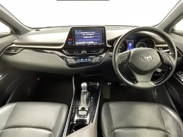 トヨタ Ｃ－ＨＲ G 熊本県 2017(平29)年 8.3万km ブラックマイカ 純正9インチナビNSZT-Y66T/DVD再生/Bluetooth/バックカメラ　/前方ドラレコ　/ＥＴＣ　/レザーシート/前席シートヒーター　/衝突軽減ブレーキ/クルーズコントロール/オートマチックハイビーム/スマートキー　/プッシュスタート　/ＬＥＤヘッドライト　/純正フロアマット