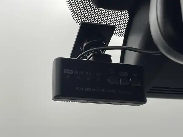 トヨタ Ｃ－ＨＲ G 熊本県 2017(平29)年 8.3万km ブラックマイカ 純正9インチナビNSZT-Y66T/DVD再生/Bluetooth/バックカメラ　/前方ドラレコ　/ＥＴＣ　/レザーシート/前席シートヒーター　/衝突軽減ブレーキ/クルーズコントロール/オートマチックハイビーム/スマートキー　/プッシュスタート　/ＬＥＤヘッドライト　/純正フロアマット