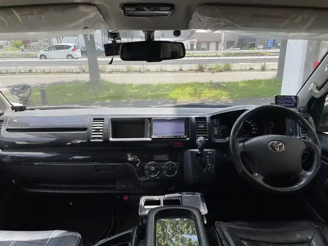 トヨタ ハイエース GL 宮城県 2013(平25)年 8.7万km ブラックマイカ /社外ナビ（DISC、SD、FM、AM、ワンセグ）//ベントルーバーバイザー　//社外フリップダウンモニター//デジタルバックミラー//ドライブレコーダー//片側パワースライドドア//エンジンスターター//ドアバイザー運転席・助手席//全席社外シートカバー//サマータイヤ//外付け社外スピーカー//アシストグリップ社外//ネックパッド