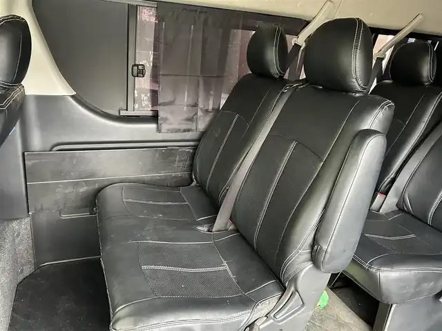 トヨタ ハイエース GL 宮城県 2013(平25)年 8.7万km ブラックマイカ /社外ナビ（DISC、SD、FM、AM、ワンセグ）//ベントルーバーバイザー　//社外フリップダウンモニター//デジタルバックミラー//ドライブレコーダー//片側パワースライドドア//エンジンスターター//ドアバイザー運転席・助手席//全席社外シートカバー//サマータイヤ//外付け社外スピーカー//アシストグリップ社外//ネックパッド