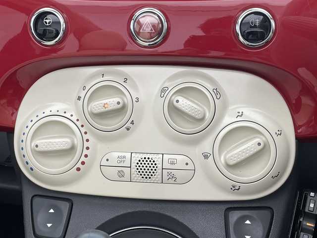 フィアット ５００Ｃ 1．2 ポップ 滋賀県 2015(平27)年 3.4万km 赤 禁煙車/純正オーディオ/（CD）/電動オープン/ETC/リアソナー/革巻きステアリング/ステアリングリモコン/レザー調シートカバー/純正フロアマット/純正アルミホイール/リモコンキー