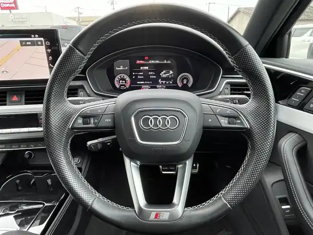 新着入荷の通販 AudiA4 純正ステアリング sライン b9 パーツ