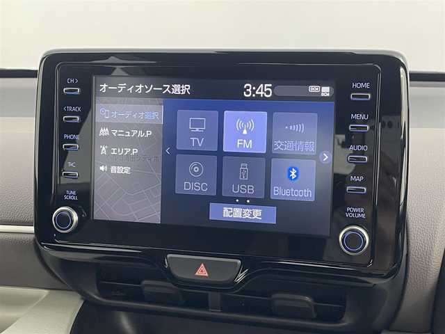 トヨタ ヤリス Z 道央・札幌 2020(令2)年 2.6万km ホワイトパールクリスタルシャイン ・４WD/・純正メモリナビ/　BT／USB／CD／DVD／フルセグ/・社外前後ドライブレコーダー/・純正ビルトインETC2.0/・バックカメラ/・レーダークルーズコントロール/・プリクラッシュセーフティ/・レーントレーシングアシスト/・クリアランスソナー/・パーキングサポートブレーキ/・ロードサインアシスト/・前席シートヒーター/・純正フロアマット/・社外スタッドレス14インチAW/・LEDヘッドライト/・オートライト/・オートマチックハイビーム/・プッシュスタート/・スマートキー×2