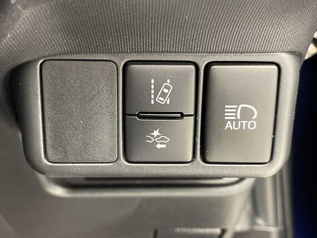 トヨタ アクア S スタイルブラック 千葉県 2017(平29)年 5.2万km ダークブルーマイカ 衝突軽減/純正ナビ/バックカメラ/ドラレコ/純正ＳＤナビゲーション/バックカメラ/ドライブレコーダー/プッシュスタート/スマートキー/スペアキー/オートライト/ＬＥＤライト/フォグライト/ＥＴＣ/純正フロアマット