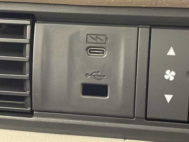 ホンダ Ｎ ＢＯＸ 宮崎県 2024(令6)年 0.1万km クリスタルブラックパール 禁煙車/バックカメラ/片側パワースライドドア/ホンダセンシング/・衝突軽減ブレーキ（CMBS）/・先行車発進お知らせ機能/・歩行者事故低減ステアリング/・路外逸脱抑制機能/・標識認識機能/・渋滞追従機能付アダプティブクルーズコントロール（ACC）/・車線維持支援システム（LKAS）/・誤発進抑制機能/・後方誤発進抑制機能/・近距離衝突軽減ブレーキ/・急アクセル抑制機能/・パーキングセンサーシステム/・オートハイビーム/電動パーキングブレーキ/オートブレーキホールド/LEDヘッドライト/LEDシーケンシャルターンランプ/リアサンシェード