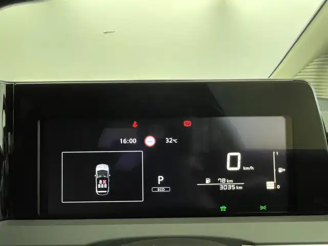 日産 ノート X 群馬県 2024(令6)年 0.3万km ピュアホワイトパール 禁煙車　純正９型ナビ（Bluetooth、SD、フルセグ、アップルカープレイ）バックカメラ　オートマチックハイビーム　標識認識機能　コーナーセンサー　LEDヘッドライト　電動パーキング　スマートキー