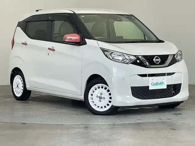 日産 デイズ ボレロ 栃木県 2020(令2)年 3.8万km ホワイトパール 純正ナビ(MM319D-W)/(フルセグTV・Bluetooth・CD・DVD・SD)/全方位カメラ/バックカメラ/衝突軽減ブレーキ/前後コーナーセンサー/前方ドライブレコーダー/ハーフレザーシート/ハロゲンヘッドランプ/オートライト/ETC/アイドリングストップ/ドアバイザー/純正アルミホイール/純正フロアマット/スマートキー/保証書