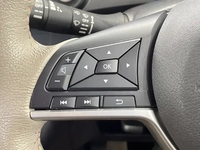 日産 デイズ ボレロ 栃木県 2020(令2)年 3.8万km ホワイトパール 純正ナビ(MM319D-W)/(フルセグTV・Bluetooth・CD・DVD・SD)/全方位カメラ/バックカメラ/衝突軽減ブレーキ/前後コーナーセンサー/前方ドライブレコーダー/ハーフレザーシート/ハロゲンヘッドランプ/オートライト/ETC/アイドリングストップ/ドアバイザー/純正アルミホイール/純正フロアマット/スマートキー/保証書