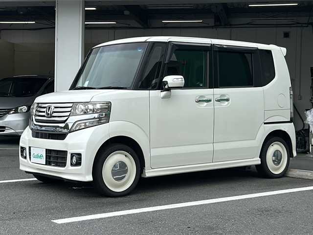 ホンダ Ｎ ＢＯＸ カスタム G 京都府 2013(平25)年 11.4万km プレミアムホワイトパール 社外メモリナビ/フルセグ/USB/DVD再生/バックカメラ/両側パワースライドドア/HIDヘッドライト/スマートキー/ETC/ドライブレコーダー/社外15インチアルミ