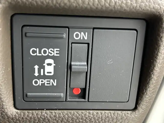 ホンダ Ｎ ＢＯＸ L 三重県 2022(令4)年 2.6万km プラチナホワイトパール /禁煙車 //社外ナビ//Bluetooth/フルセグ/iPod/CD/DVD/AM/FM//前席シートヒーター//アダプティブクルーズコントロール//バックモニター//電動パーキング//片側パワースライドドア//ホンダセンシング//LEDヘッドライト//ドライブレコーダー//衝突軽減ブレーキ//レーンキープアシスト//ETC//社外14インチAW