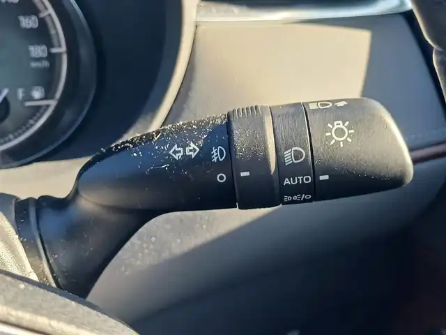 トヨタ ハリアー G 岩手県 2020(令2)年 7.8万km ホワイトパールクリスタルシャイン 4WD/純正8型ナビ/パワーバックドア/バックモニター/ビルトインETC/レーダークルーズコントロール/クリアランスソナー/セーフティセンス/・衝突被害軽減ブレーキ/・車線逸脱防止支援/・アダプティブハイビームシステム/・標識認識/LEDヘッドランプ/革巻きステアリング/ハーフレザーシート/運転席パワーシート/純正18インチアルミホイール/スマートキー/プッシュエンジンスタート/禁煙車