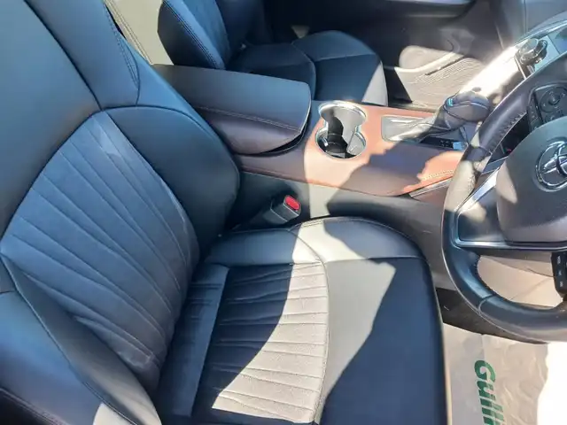 トヨタ ハリアー G 岩手県 2020(令2)年 7.8万km ホワイトパールクリスタルシャイン 4WD/純正8型ナビ/パワーバックドア/バックモニター/ビルトインETC/レーダークルーズコントロール/クリアランスソナー/セーフティセンス/・衝突被害軽減ブレーキ/・車線逸脱防止支援/・アダプティブハイビームシステム/・標識認識/LEDヘッドランプ/革巻きステアリング/ハーフレザーシート/運転席パワーシート/純正18インチアルミホイール/スマートキー/プッシュエンジンスタート/禁煙車