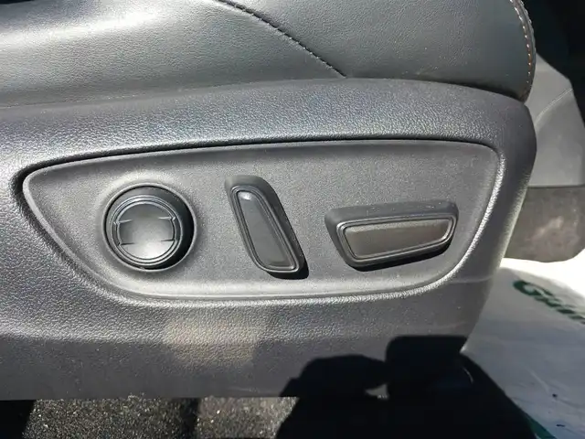 トヨタ ハリアー G 岩手県 2020(令2)年 7.8万km ホワイトパールクリスタルシャイン 4WD/純正8型ナビ/パワーバックドア/バックモニター/ビルトインETC/レーダークルーズコントロール/クリアランスソナー/セーフティセンス/・衝突被害軽減ブレーキ/・車線逸脱防止支援/・アダプティブハイビームシステム/・標識認識/LEDヘッドランプ/革巻きステアリング/ハーフレザーシート/運転席パワーシート/純正18インチアルミホイール/スマートキー/プッシュエンジンスタート/禁煙車