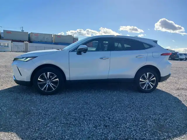 トヨタ ハリアー G 岩手県 2020(令2)年 7.8万km ホワイトパールクリスタルシャイン 4WD/純正8型ナビ/パワーバックドア/バックモニター/ビルトインETC/レーダークルーズコントロール/クリアランスソナー/セーフティセンス/・衝突被害軽減ブレーキ/・車線逸脱防止支援/・アダプティブハイビームシステム/・標識認識/LEDヘッドランプ/革巻きステアリング/ハーフレザーシート/運転席パワーシート/純正18インチアルミホイール/スマートキー/プッシュエンジンスタート/禁煙車