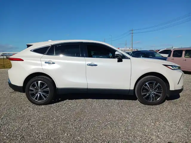 トヨタ ハリアー G 岩手県 2020(令2)年 7.8万km ホワイトパールクリスタルシャイン 4WD/純正8型ナビ/パワーバックドア/バックモニター/ビルトインETC/レーダークルーズコントロール/クリアランスソナー/セーフティセンス/・衝突被害軽減ブレーキ/・車線逸脱防止支援/・アダプティブハイビームシステム/・標識認識/LEDヘッドランプ/革巻きステアリング/ハーフレザーシート/運転席パワーシート/純正18インチアルミホイール/スマートキー/プッシュエンジンスタート/禁煙車