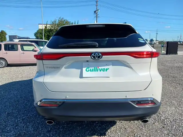 トヨタ ハリアー G 岩手県 2020(令2)年 7.8万km ホワイトパールクリスタルシャイン 4WD/純正8型ナビ/パワーバックドア/バックモニター/ビルトインETC/レーダークルーズコントロール/クリアランスソナー/セーフティセンス/・衝突被害軽減ブレーキ/・車線逸脱防止支援/・アダプティブハイビームシステム/・標識認識/LEDヘッドランプ/革巻きステアリング/ハーフレザーシート/運転席パワーシート/純正18インチアルミホイール/スマートキー/プッシュエンジンスタート/禁煙車