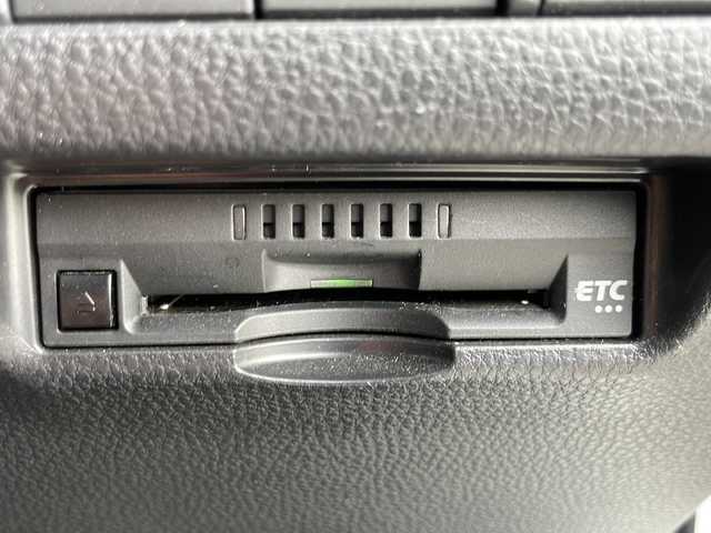 トヨタ ハリアー G 岩手県 2020(令2)年 7.8万km ホワイトパールクリスタルシャイン ＢＳＭ　トヨタセーフティセンス　デジタルミラー　１００Ｖコンセント　純正８型ナビ　バックＣ　Ｂｌｕｅｔｏｏｔｈ　電動リアゲート　ビルトインＥＴＣ　電動シート　ＬＥＤオートライト　純正１８ＡＷ　ドラレコ