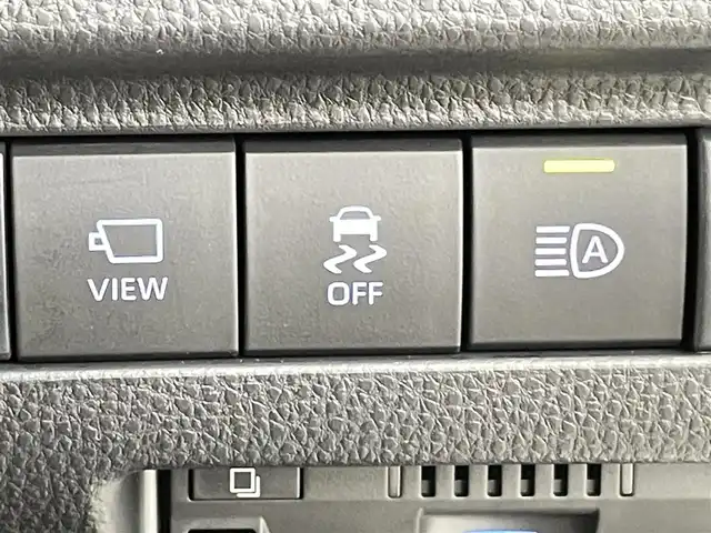 トヨタ ハリアー ハイブリッド Z レザーパッケージ 千葉県 2021(令3)年 3.2万km ホワイトパールクリスタルシャイン 禁煙車/ワンオーナー/トヨタセーフティセンス/・レーンディパーチャーアラート/・レーンキープアシスト/・プリクラッシュセーフティ/・プリクラッシュセーフティブレーキ/・ブラインドスポットモニター/・ヘッドアップディスプレイ/・クリアランスソナー/・レーダークルーズコントロール/モデリスタエアロ/JBLプレミアムサウンドシステム/パワーバックドア/デジタルインナーミラー/純正12.3インチディスプレイオーディオ/・コネクティッドナビ/・AUX/USB/Bluetooth/フルセグTV/・全方位カメラ/・ビルトインETC2.0/革巻きステアリング/・ステアリングスイッチ/・ステアリングヒーター/レザーシート/・DNパワーシート/・D席メモリ付き/・DNシートヒーター/・DNエアーシート/MT付きAT/純正フロアマット/純正19インチAW/オートライト/・オートマチックハイビーム/・LEDヘッドライト/・LEDフォグランプ