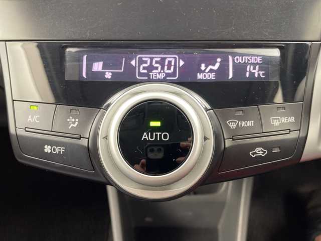 トヨタ プリウス α G 岐阜県 2011(平23)年 7.7万km クリアストリームメタリック 純正メモリーナビ/・(ＴＶ／Ｂｌｕｅｔｏｏｔｈ)　/クルーズコントロール　/エンジンスタートボタン　/ビルトインＥＴＣ　/電格ミラー　/ステアリングリモコン　/ＡＡＣ　/オートライト　/ドライブレコーダー　/スマートキー/純正フロアマット/パワーステアリング/パワーウィンドウ/スマートキー/バックカメラ/純正アルミホイールあり