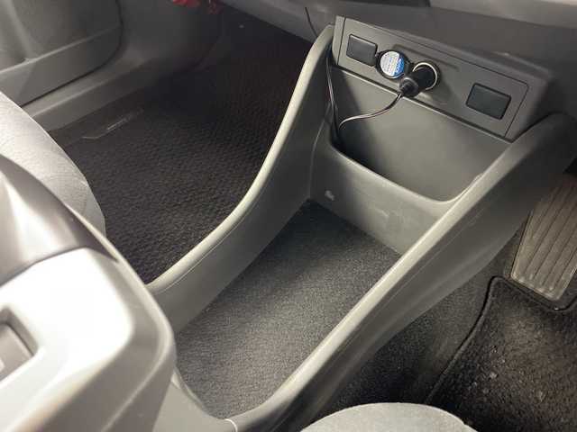 トヨタ プリウス α G 岐阜県 2011(平23)年 7.7万km クリアストリームメタリック 純正メモリーナビ/・(ＴＶ／Ｂｌｕｅｔｏｏｔｈ)　/クルーズコントロール　/エンジンスタートボタン　/ビルトインＥＴＣ　/電格ミラー　/ステアリングリモコン　/ＡＡＣ　/オートライト　/ドライブレコーダー　/スマートキー/純正フロアマット/パワーステアリング/パワーウィンドウ/スマートキー/バックカメラ/純正アルミホイールあり