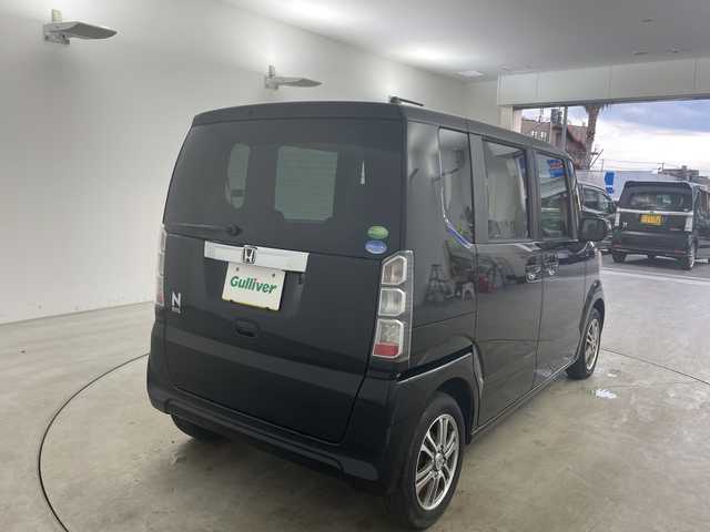 ホンダ Ｎ ＢＯＸ 兵庫県 2015(平27)年 5.7万km スマートブラック ・社外ナビ/TV/DVD/BT/CD/・片側パワースライドドア/・ステアリングリモコン/・ヘッドライトレベライザー/・横滑り防止装置/・ECON/・ウインカーミラー/・合皮シートカバー/・チップアップシート/・ベンチシート/・シートリフター/・スマートキー/・プッシュスタート/・電動格納ミラー/・純正14インチアルミホイール