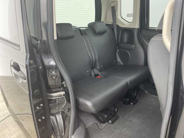 ホンダ Ｎ ＢＯＸ 兵庫県 2015(平27)年 5.7万km スマートブラック ・社外ナビ/TV/DVD/BT/CD/・片側パワースライドドア/・ステアリングリモコン/・ヘッドライトレベライザー/・横滑り防止装置/・ECON/・ウインカーミラー/・合皮シートカバー/・チップアップシート/・ベンチシート/・シートリフター/・スマートキー/・プッシュスタート/・電動格納ミラー/・純正14インチアルミホイール