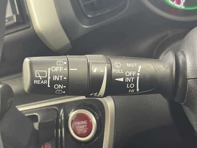 ホンダ Ｎ ＢＯＸ 兵庫県 2015(平27)年 5.7万km スマートブラック ・社外ナビ/TV/DVD/BT/CD/・片側パワースライドドア/・ステアリングリモコン/・ヘッドライトレベライザー/・横滑り防止装置/・ECON/・ウインカーミラー/・合皮シートカバー/・チップアップシート/・ベンチシート/・シートリフター/・スマートキー/・プッシュスタート/・電動格納ミラー/・純正14インチアルミホイール