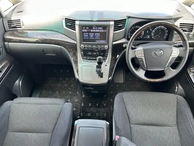 トヨタ アルファード 240S Cパッケージ 奈良県 2013(平25)年 7.1万km ホワイトパールクリスタルシャイン 純正メーカーナビ　/フルセグテレビ　/ｂｌｕｅｔｏｏｔｈ　/バックカメラ　/ビルトインＥＴＣ　/ｕｓｂ入力端子　/電動リアゲート　/パワーシート　/ポジションメモリー/２列目オットマン　/両側パワースライドドア　/コーナーセンサー/ナノイー/カーテンエアバッグ/100v電源/オートライト