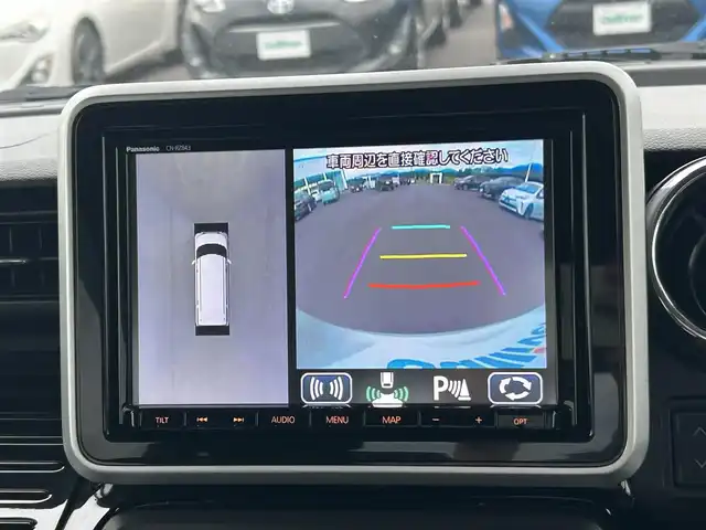 スズキ スペーシア カスタム HYBRID XS ターボ 岡山県 2018(平30)年 8.6万km ピュアホワイトP 登録時走行距離85768km/社外8インチナビ/フルセグTV/(AM.FM.CD.DVD.BT)/両側パワースライドドア/アラウンドビューモニター/バックカメラ/ETC/クリアランスソナー/クルーズコントロール/シートヒーター/衝突軽減ブレーキ/オートライト/15インチ純正AW/純正フロアマット/MTモード付AT/横滑り防止装置/純正エアロ（サイド）/アイドリングストップ