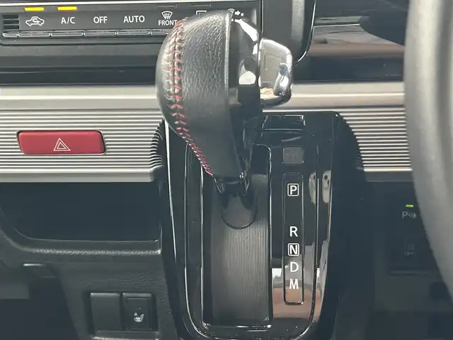 スズキ スペーシア カスタム HYBRID XS ターボ 岡山県 2018(平30)年 8.6万km ピュアホワイトP 登録時走行距離85768km/社外8インチナビ/フルセグTV/(AM.FM.CD.DVD.BT)/両側パワースライドドア/アラウンドビューモニター/バックカメラ/ETC/クリアランスソナー/クルーズコントロール/シートヒーター/衝突軽減ブレーキ/オートライト/15インチ純正AW/純正フロアマット/MTモード付AT/横滑り防止装置/純正エアロ（サイド）/アイドリングストップ