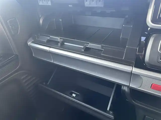 スズキ スペーシア カスタム HYBRID XS ターボ 大阪府 2018(平30)年 8.6万km ピュアホワイトP ”(株)IDOMが運営する【じしゃロン堺店】の自社ローン専用車両になります。/こちらは現金またはオートローンご利用時の価格です。自社ローンご希望の方は別途その旨お申付け下さい”