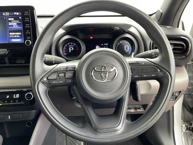 トヨタ ヤリス G 千葉県 2021(令3)年 3.9万km シルバーM トヨタセーフティセンス/・プリクラッシュセーフティ/・オートマチックハイビーム /・レーンディパーチャーアラート（LDA）/・ロードサインアシスト（RSA）/・先行車発進お知らせ機能/クリアランスソナー /純正ディスプレイオーディオ/  AppleCarPlay/AndroidAuto/BT/バックカメラ/ビルトインETC/スマートキー＆プッシュスタート/ヘッドライトレベライザー/電動格納ミラー/クリアランスソナー /純正ディスプレイオーディオ/  AppleCarPlay/AndroidAuto/BT/バックカメラ/ビルトインETC/スマートキー＆プッシュスタート/ヘッドライトレベライザー/ドアバイザー/電動格納ミラー