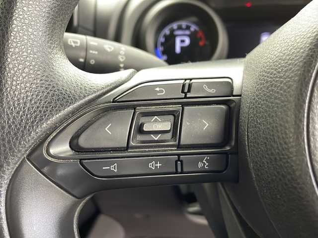 トヨタ ヤリス G 千葉県 2021(令3)年 3.9万km シルバーM トヨタセーフティセンス/・プリクラッシュセーフティ/・オートマチックハイビーム /・レーンディパーチャーアラート（LDA）/・ロードサインアシスト（RSA）/・先行車発進お知らせ機能/クリアランスソナー /純正ディスプレイオーディオ/  AppleCarPlay/AndroidAuto/BT/バックカメラ/ビルトインETC/スマートキー＆プッシュスタート/ヘッドライトレベライザー/電動格納ミラー/クリアランスソナー /純正ディスプレイオーディオ/  AppleCarPlay/AndroidAuto/BT/バックカメラ/ビルトインETC/スマートキー＆プッシュスタート/ヘッドライトレベライザー/ドアバイザー/電動格納ミラー