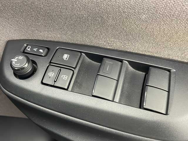 トヨタ ヤリス G 千葉県 2021(令3)年 3.9万km シルバーM トヨタセーフティセンス/・プリクラッシュセーフティ/・オートマチックハイビーム /・レーンディパーチャーアラート（LDA）/・ロードサインアシスト（RSA）/・先行車発進お知らせ機能/クリアランスソナー /純正ディスプレイオーディオ/  AppleCarPlay/AndroidAuto/BT/バックカメラ/ビルトインETC/スマートキー＆プッシュスタート/ヘッドライトレベライザー/電動格納ミラー/クリアランスソナー /純正ディスプレイオーディオ/  AppleCarPlay/AndroidAuto/BT/バックカメラ/ビルトインETC/スマートキー＆プッシュスタート/ヘッドライトレベライザー/ドアバイザー/電動格納ミラー