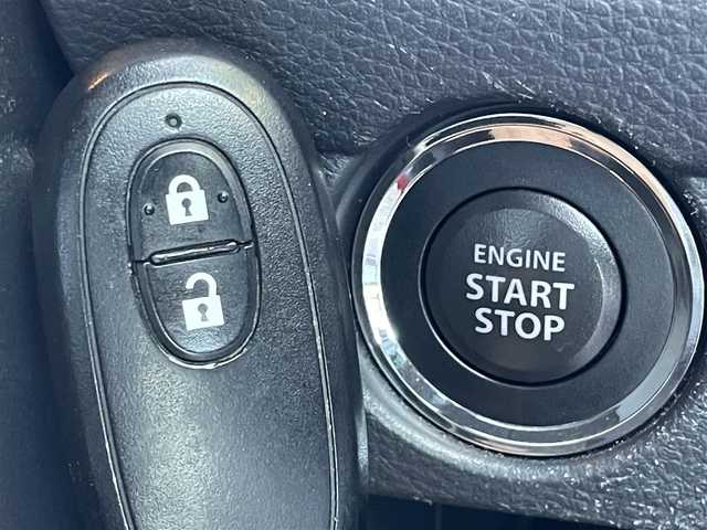 スズキ ハスラー G 島根県 2014(平26)年 6.2万km フェニックスレッドパール/ブルーイッシュブラックパール 登録時走行距離61810km/ワンオーナー/4WD/社外オーディオ/衝突被害軽減ブレーキ/横滑り防止装置/純正フロアマット/純正ドアバイザー/運転席シートヒーター/アイドリングストップ/社外15インチAW/スペアキー