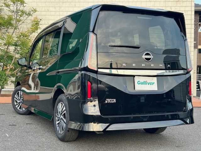 日産 セレナ ハイウェイスター V 茨城県 2025(令7)年 0.1万km ダイヤモンドブラック ディスプレイオーディオ　/BT/AM/FM/AndroidAuto/AppleCarPlay/クルーズコントロール　/ドライブレコーダー　/ＥＴＣ　/コーナーセンサー前後　/ＬＥＤヘッドライト　/オートマチックハイビーム　/プロパイロット　/カーテンエアバッグ　/両側パワースライドドア/オールオートパワーウィンドウ/プッシュスタート/パワーステアリング/純正アルミホイール