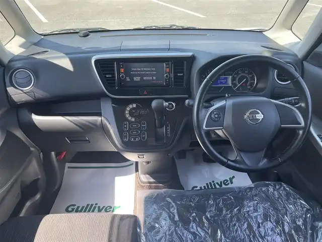 日産 デイズ ルークス ハイウェイスターX Gパッケージ 茨城県 2014(平26)年 7.7万km ホワイトパール 純正ナビ/【ラジオ・TV・CD・DVD・SD・BT・iPod・ウォークマン】/両側パワスラ/アイドリングストップ/フリップダウンモニター/全方位カメラ/ETC/シートバックテーブル/ロールサンシェード/オートライト/キセノンライト/Fフォグ/純正フロアマット/純正アルミホイール