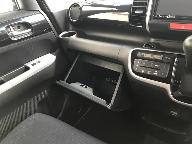 ホンダ Ｎ ＢＯＸ カスタム SSパッケージ 富山県 2015(平27)年 7.3万km プレミアムベルベットパープル・パール カロッツェリアナビ/ワンセグTV/両側パワースライドドア/バックカメラ/ビークルスタビリティアシスト/シティブレーキアクティブシステム/HIDオートヘッドランプ/オートエアコン/ステアリングスイッチ/前列ベンチシート/2列目チップアップシート/純正14インチアルミホイール/スマートキーシステム/プッシュエンジンスイッチ/禁煙車