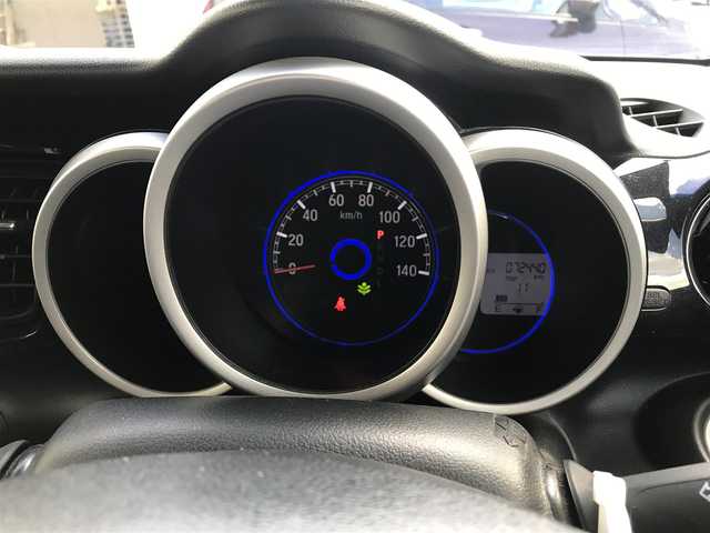 ホンダ Ｎ ＢＯＸ カスタム SSパッケージ 茨城県 2015(平27)年 7.3万km プレミアムベルベットパープル・パール 【(株)IDOMが運営する【じしゃロン水戸店】の自社ローン対象車両になります。こちらは現金ご利用時の価格です。自社ローンご希望の方は別途その旨お申付け下さい。】/カロッツェリアナビ/ワンセグTV/両側パワースライドドア/バックカメラ/ビークルスタビリティアシスト/シティブレーキアクティブシステム/HIDオートヘッドランプ/オートエアコン/ステアリングスイッチ/前列ベンチシート/2列目チップアップシート/純正14インチアルミホイール/スマートキーシステム/プッシュエンジンスイッチ/禁煙車