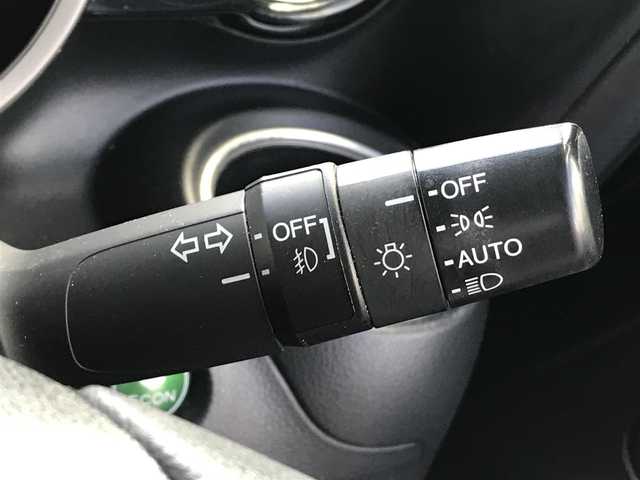 ホンダ Ｎ ＢＯＸ カスタム SSパッケージ 茨城県 2015(平27)年 7.3万km プレミアムベルベットパープル・パール 【(株)IDOMが運営する【じしゃロン水戸店】の自社ローン対象車両になります。こちらは現金ご利用時の価格です。自社ローンご希望の方は別途その旨お申付け下さい。】/カロッツェリアナビ/ワンセグTV/両側パワースライドドア/バックカメラ/ビークルスタビリティアシスト/シティブレーキアクティブシステム/HIDオートヘッドランプ/オートエアコン/ステアリングスイッチ/前列ベンチシート/2列目チップアップシート/純正14インチアルミホイール/スマートキーシステム/プッシュエンジンスイッチ/禁煙車