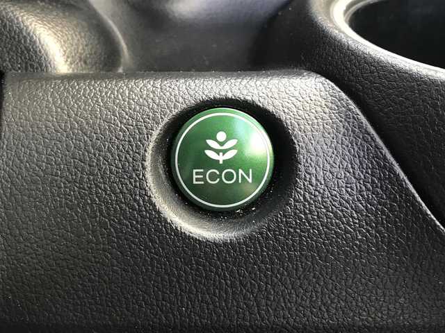 ホンダ Ｎ ＢＯＸ カスタム SSパッケージ 茨城県 2015(平27)年 7.3万km プレミアムベルベットパープル・パール 【(株)IDOMが運営する【じしゃロン水戸店】の自社ローン対象車両になります。こちらは現金ご利用時の価格です。自社ローンご希望の方は別途その旨お申付け下さい。】/カロッツェリアナビ/ワンセグTV/両側パワースライドドア/バックカメラ/ビークルスタビリティアシスト/シティブレーキアクティブシステム/HIDオートヘッドランプ/オートエアコン/ステアリングスイッチ/前列ベンチシート/2列目チップアップシート/純正14インチアルミホイール/スマートキーシステム/プッシュエンジンスイッチ/禁煙車