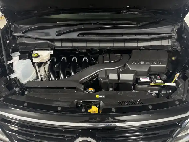 日産 セレナ ハイウェイスター V 神奈川県 2024(令6)年 1.2万km ダイヤモンドブラック 純正12.3インチコネクトナビ/BT&USB&HDMI&フルセグTV&Apple Car Play&Android Auto/全方位カメラ/デジタルインナーミラー/プロパイロット/インテリジェントエマージェンシーブレーキ/前方衝突予測警報/衝突回避ステアリングアシスト/車線逸脱防止支援システム/車線逸脱警報/後側方衝突防止支援システム/後側方車両検知警報/後退時車両検知警報/ふらつき警報/踏み間違い衝突防止アシスト/標識検知機能/インテリジェントクルーズコントロール/電動パーキングブレーキ/ブレーキオートホールド/デジタルインナーミラー/パドルシフト/純正ドライブレコーダー前後/純正ビルトインETC2.0/ワイヤレス充電器/両側パワースライドドア /ハンズフリーパワースライドドア /アイドリングストップ/LEDヘッドライト/オートマチックハイビーム/LEDフォグライト